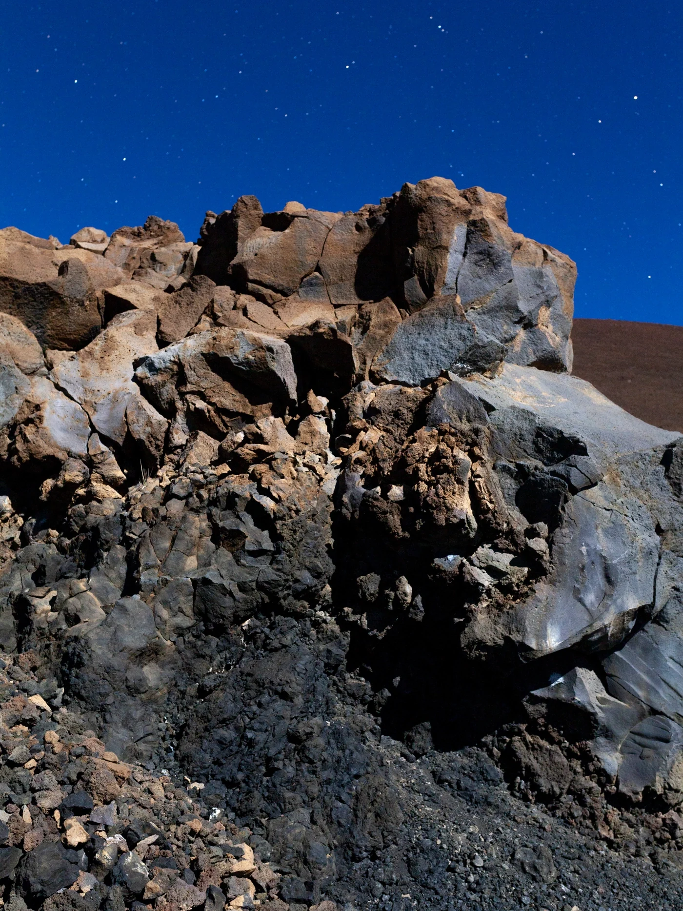 Moonburn, 2020, tirages sur plexiglas, caisson lumineux à LED
